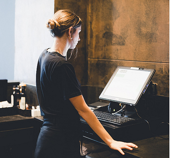 Производственная магия от Айтон: автоматизированное рабочее место, которое работает как часы